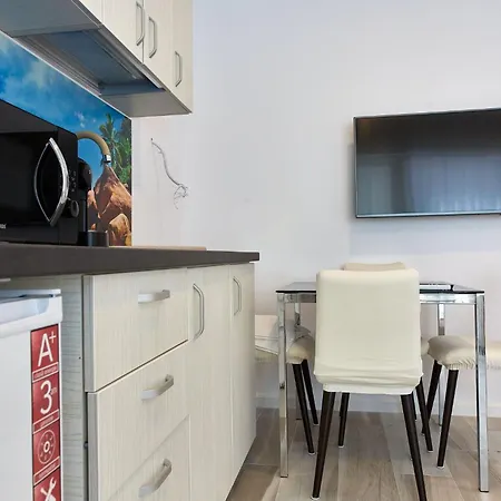 Black Sea アパート ママイア