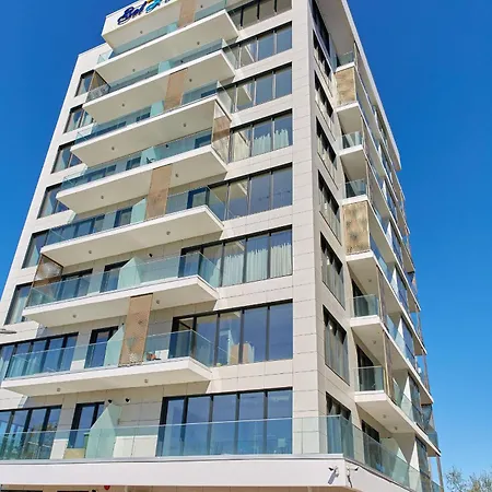 アパート Black Sea